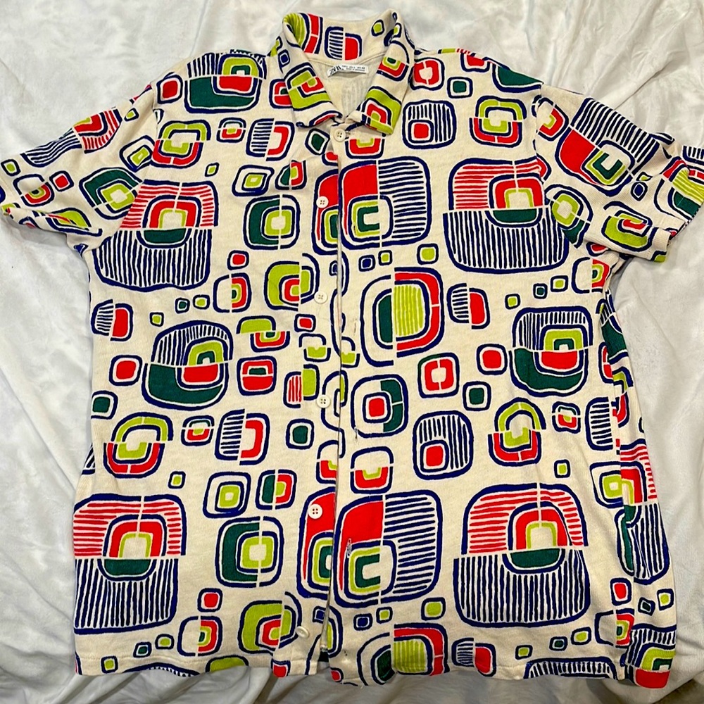 Short sleeve button up
